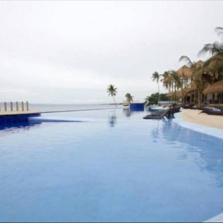 The Bellevue Resort Panglao Exterior foto Infinity pool at the Iberostar Grand Hotel, Playa del Carmen, Mexico