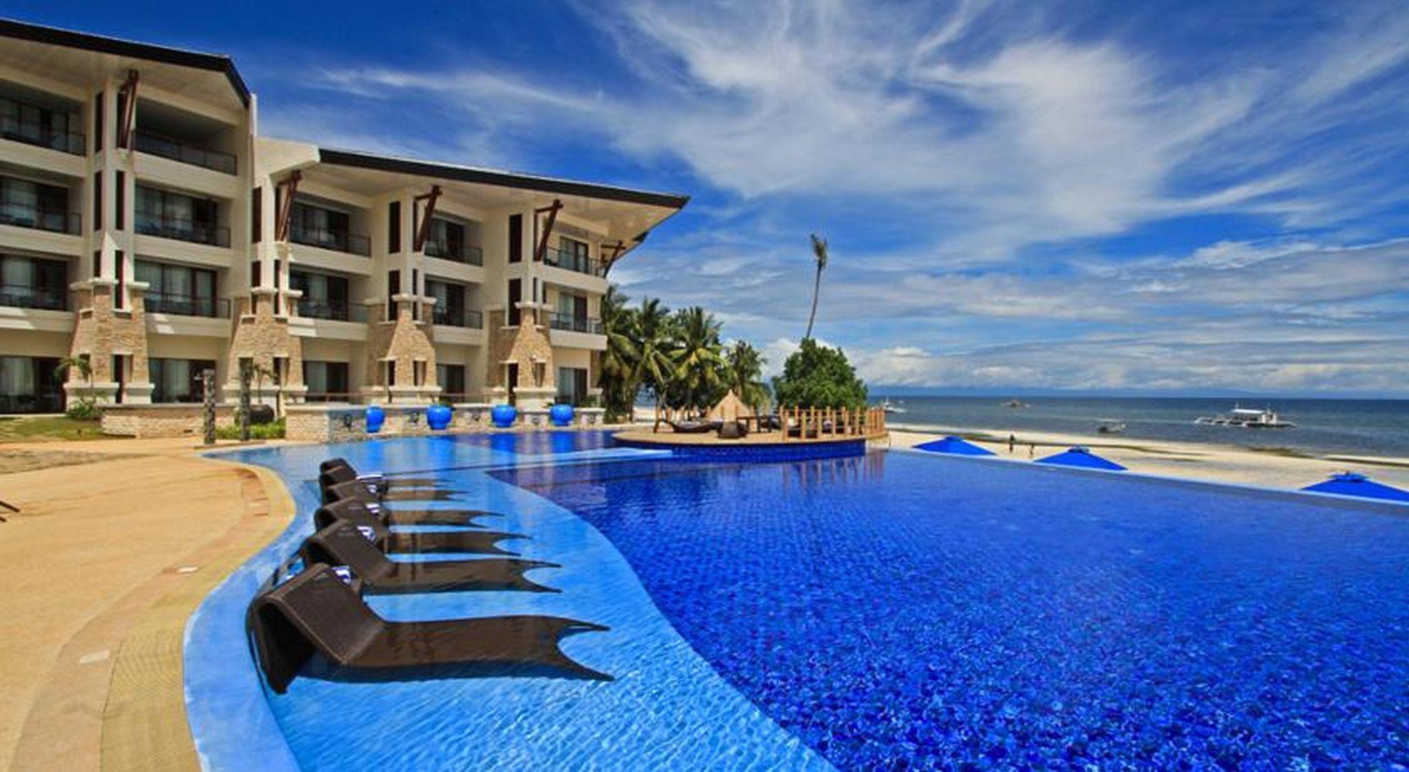The Bellevue Resort Panglao Exterior foto Infinity pool at the Shangri-La Hotel, Mactan Resort
