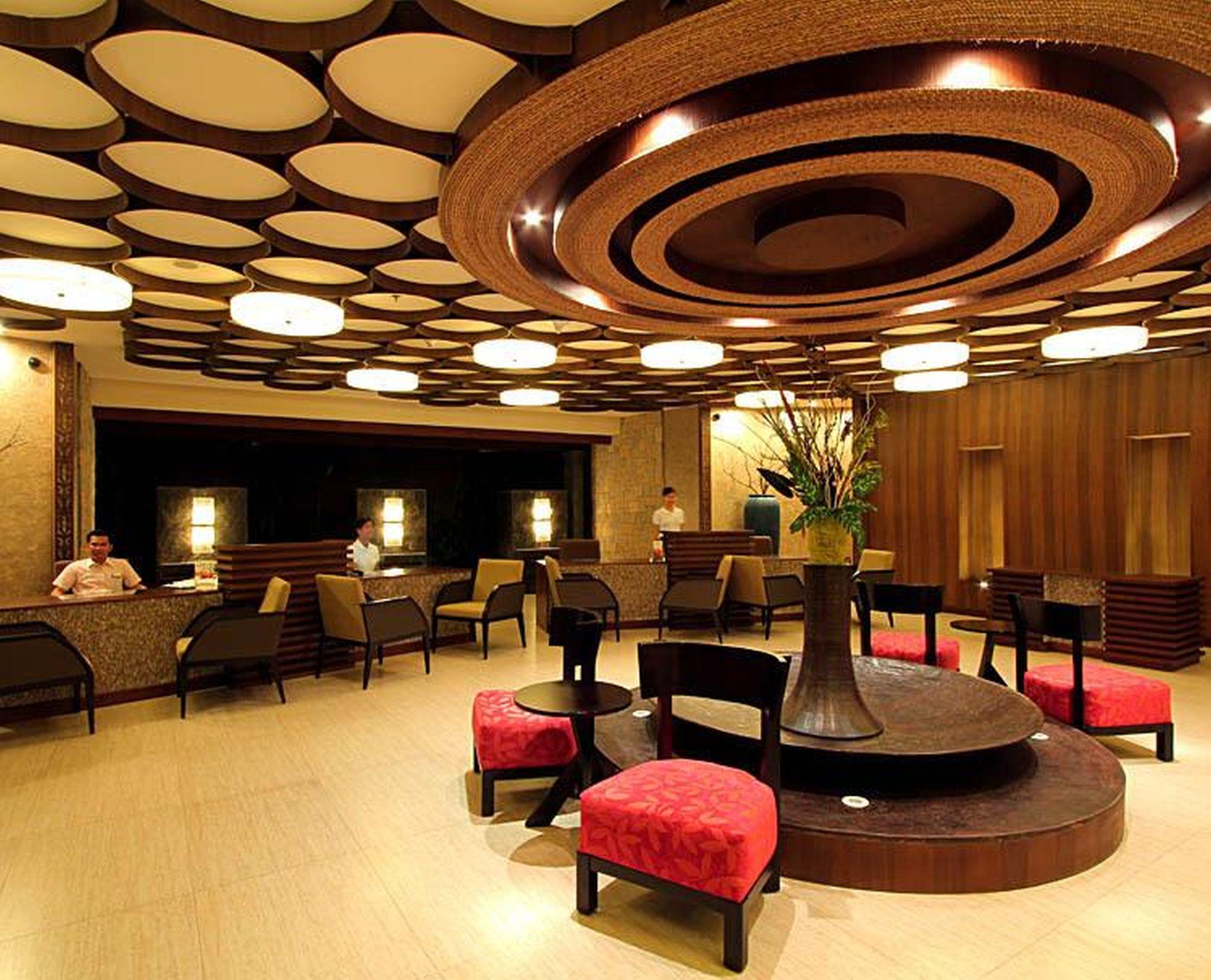 The Bellevue Resort Panglao Exterior foto The lobby of the hotel